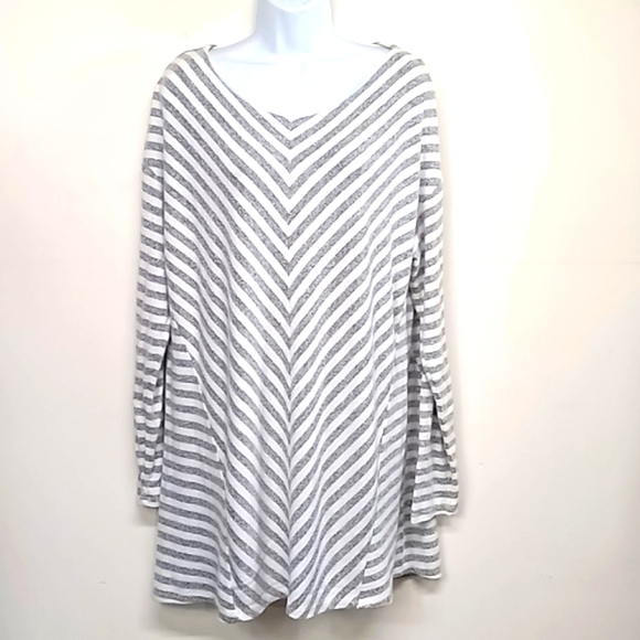 Verve Ami XL Gray & White Chevron Tunic or Dress - Picture 1 of 9